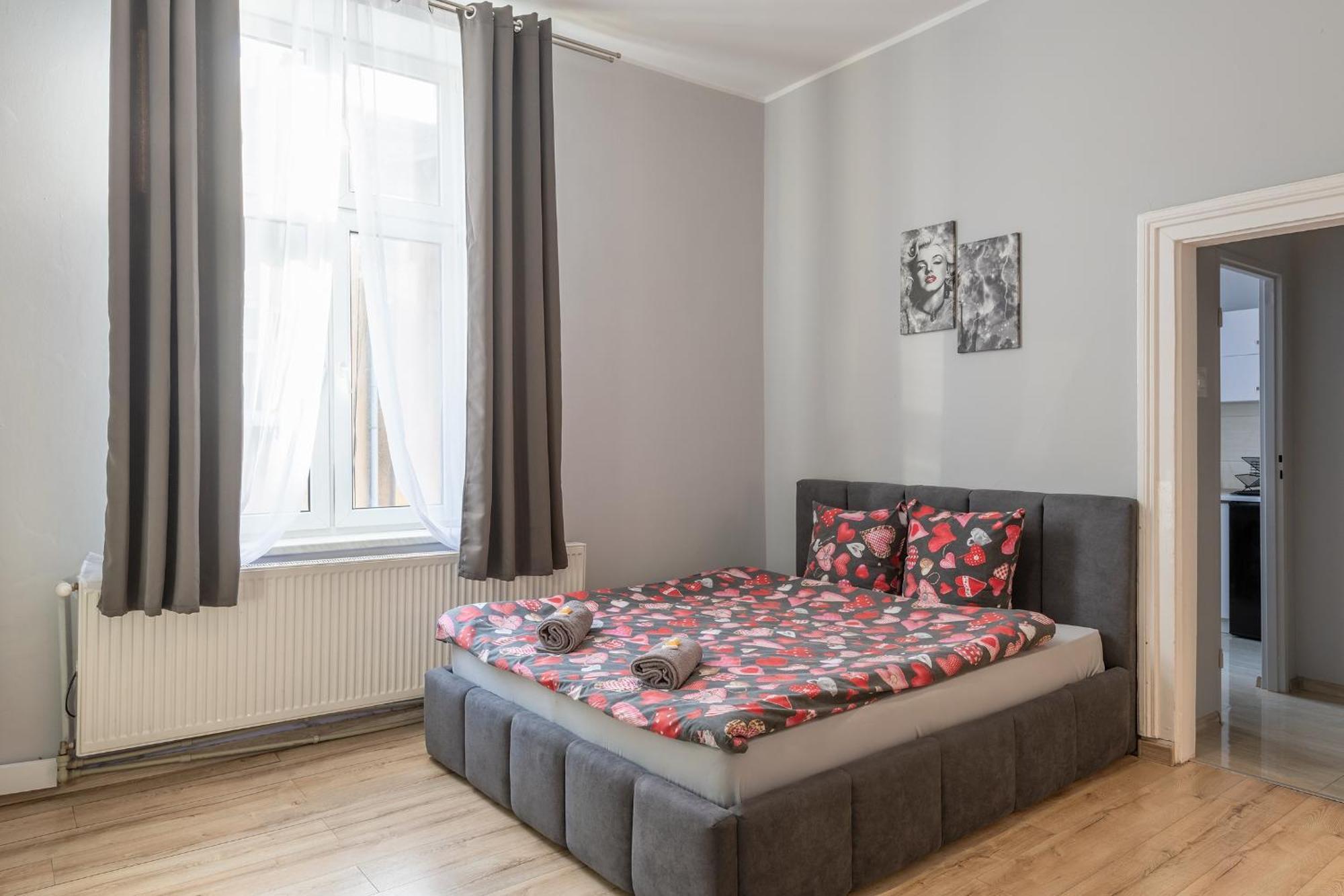 Queen Apartments Krakow Bagian luar foto