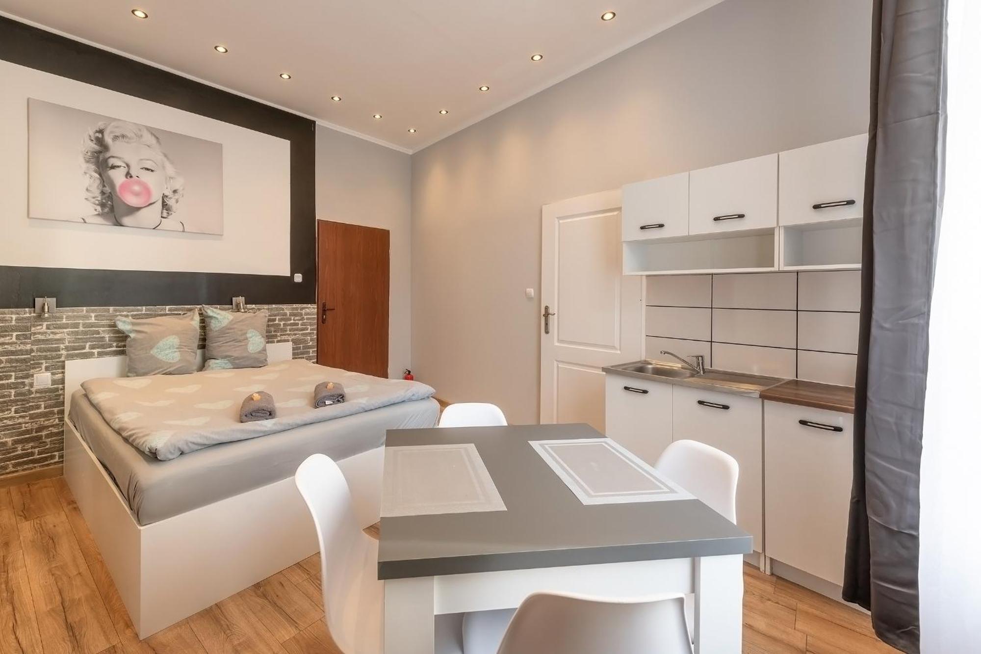 Queen Apartments Krakow Bagian luar foto
